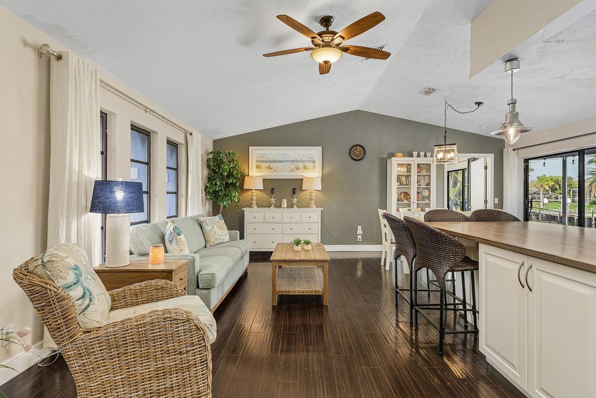 Canal-Front Oasis With Dock And Kayaks In Cape Coral! Eksteriør bilde